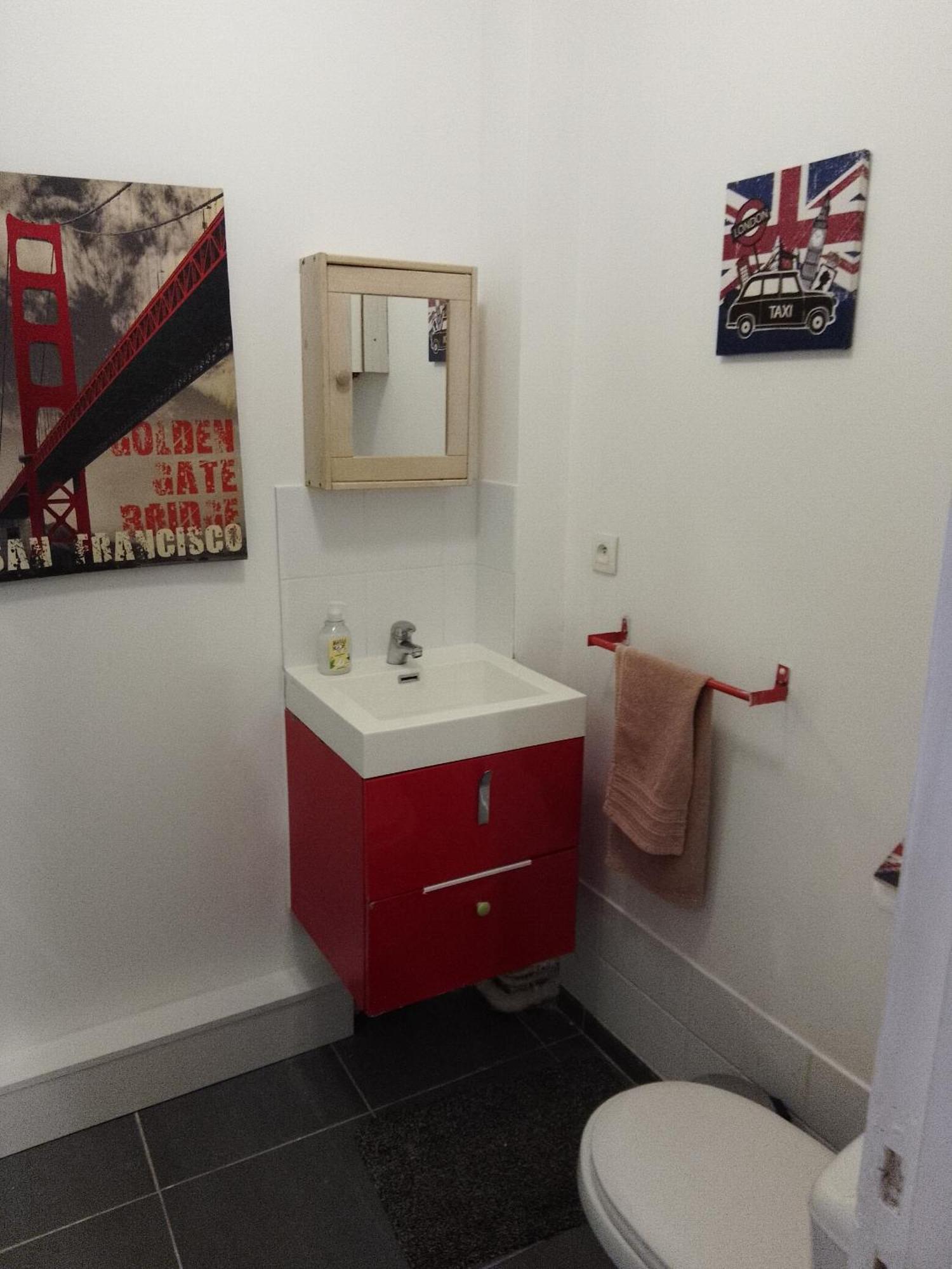 Guesthouse Familial Pour 2,3,4 Personnes De 44M2- Accessible Handic -Rez De Chaussee-Vues Sur Rue Et Patio Prive - Sejour, Chambre Separee-Cuisine,Salle De Bain,Lit Double Et Canape-Lit 2Pers-Entree De La Rue Berzelius-5 Minutes Du Metro Brochant-Lig Párizs Kültér fotó