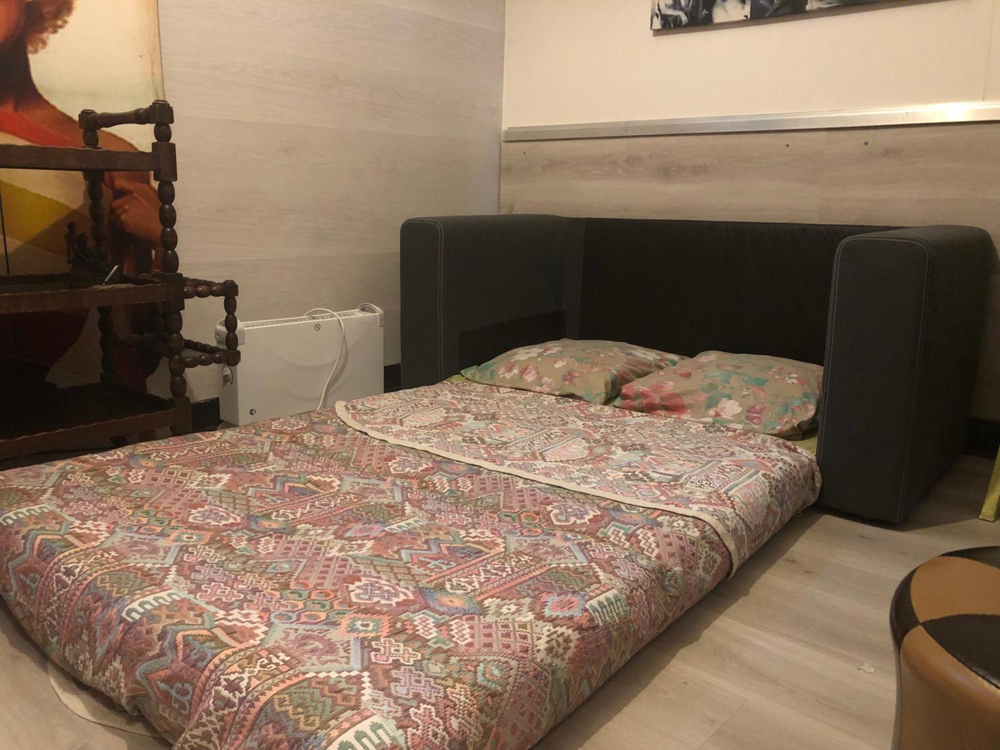 Guesthouse Familial Pour 2,3,4 Personnes De 44M2- Accessible Handic -Rez De Chaussee-Vues Sur Rue Et Patio Prive - Sejour, Chambre Separee-Cuisine,Salle De Bain,Lit Double Et Canape-Lit 2Pers-Entree De La Rue Berzelius-5 Minutes Du Metro Brochant-Lig Párizs Kültér fotó